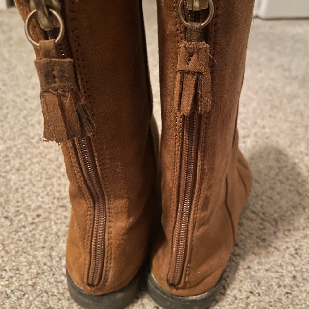 Little girl brown boots - Picture 2 of 3